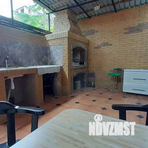 Дом 40м², 3-этажный, посуточно,