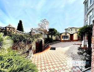 Дом 325м², 4-этажный, посуточно,