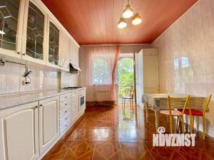 Дом 300м², 3-этажный, посуточно,