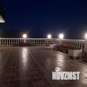 Дом 150м², 3-этажный, посуточно,