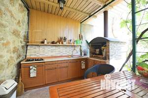 Дом 100м², 3-этажный, посуточно,