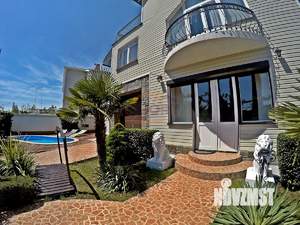 Дом 150м², 3-этажный, посуточно,