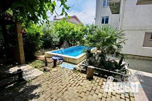 Дом 180м², 3-этажный, посуточно,