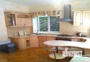 Дом 202м², 2-этажный, посуточно,