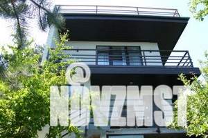 Дом 55м², 2-этажный, посуточно,