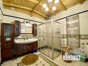 Дом 250м², 4-этажный, посуточно,