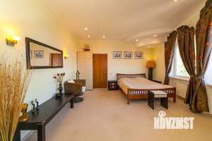 Дом 140м², 3-этажный, посуточно,