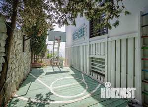 Дом 345м², 4-этажный, посуточно,