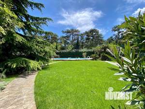 Дом 540м², 3-этажный, посуточно,