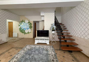 Дом 400м², 3-этажный, на длительный срок,