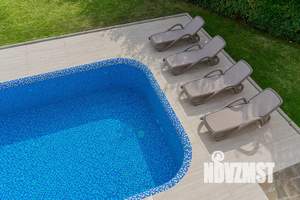 Дом 360м², 3-этажный, посуточно,