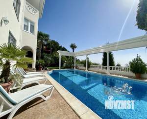 Дом 450м², 3-этажный, посуточно,