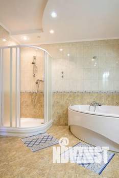 Дом 275м², 3-этажный, посуточно,