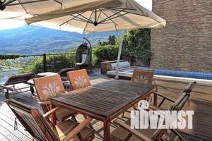 Дом 265м², 2-этажный, посуточно,