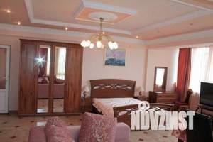 Дом 170м², 3-этажный, посуточно,