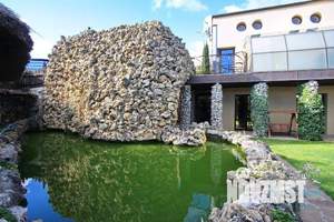 Дом 800м², 2-этажный, посуточно,