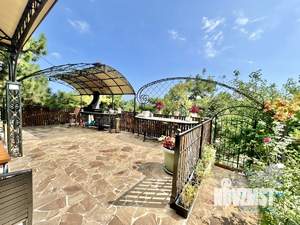 Дом 400м², 3-этажный, посуточно,