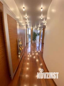 Дом 400м², 3-этажный, посуточно,