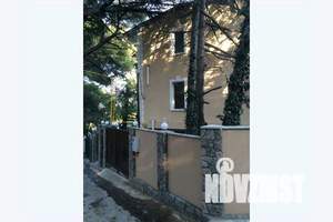 Дом 105м², 3-этажный, посуточно,