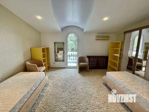 Дом 600м², 2-этажный, посуточно,