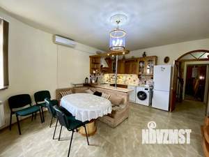 Дом 200м², 3-этажный, посуточно,