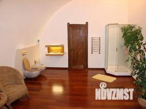 Дом 370м², 3-этажный, посуточно,