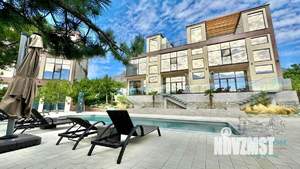 Дом 83м², 3-этажный, посуточно,