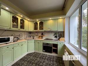 Дом 350м², 3-этажный, посуточно,