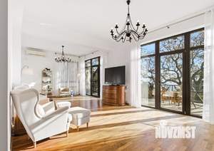 Дом 330м², 3-этажный, посуточно,