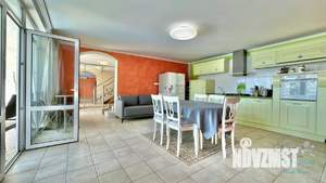 Дом 300м², 3-этажный, посуточно,