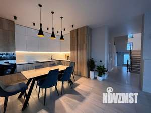 Дом 300м², 3-этажный, посуточно,