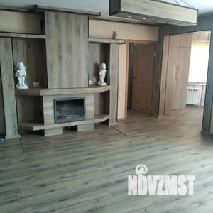 Дом 180м², 3-этажный, посуточно,