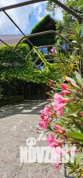 Дом 300м², 3-этажный, посуточно,