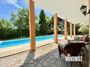 Дом 600м², 2-этажный, посуточно,