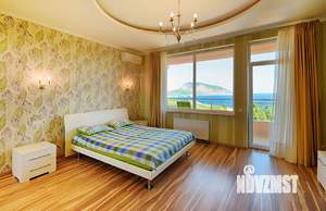 Таунхаус 80м², 3-этажный, на длительный срок,