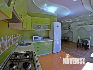 Дом 250м², 3-этажный, посуточно,