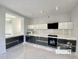 Дом 400м², 2-этажный, посуточно,