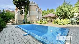 Дом 250м², 2-этажный, посуточно,