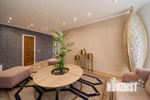 Дом 150м², 3-этажный, посуточно,