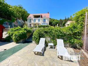 Дом 300м², 3-этажный, посуточно,