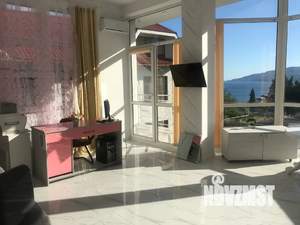 Дом 300м², 2-этажный, посуточно,