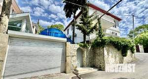 Дом 200м², 3-этажный, посуточно,