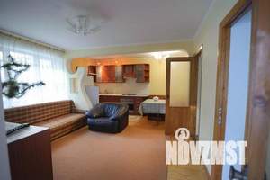 Дом 150м², 3-этажный, посуточно,