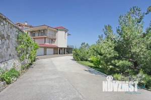 Дом 350м², 3-этажный, посуточно,