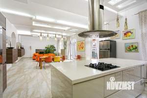 Дом 300м², 3-этажный, посуточно,