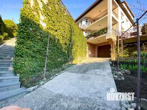 Дом 280м², 2-этажный, посуточно,