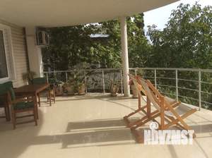 Дом 75м², 3-этажный, посуточно,