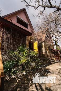 Дом 60м², 2-этажный, на длительный срок,