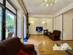 Дом 300м², 3-этажный, посуточно,