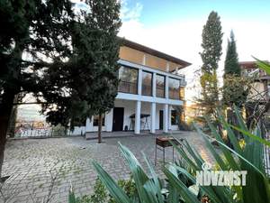 Дом 311м², 3-этажный, на длительный срок,